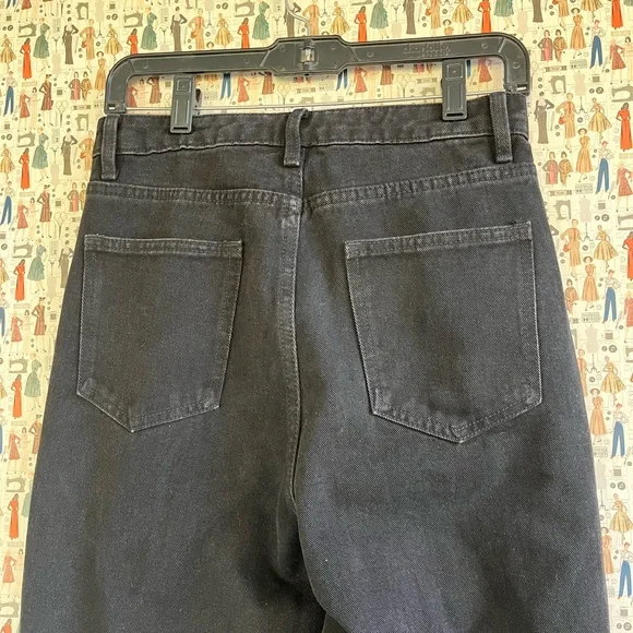 NWT Wide-legged ripped jeans 🖤 - Picture 9 of 10